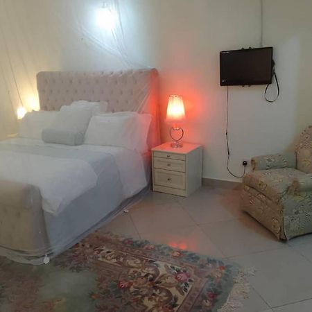 Bea Confart Villa Mutungo Buitenkant foto